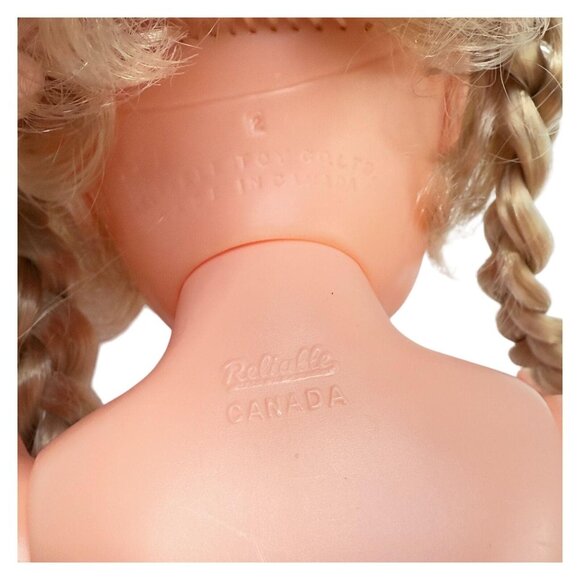 Reliable Canada Doll Blonde Braids 16 inch Green Dress Circa Vintage 1970s - Picture 10 of 10
